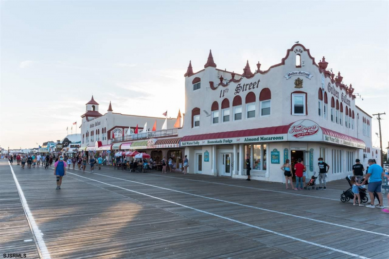 2222 Central, Ocean City, New Jersey 08226, 2 Bedrooms Bedrooms, 4 Rooms Rooms,1 BathroomBathrooms,Condominium,For Sale,Central,541084