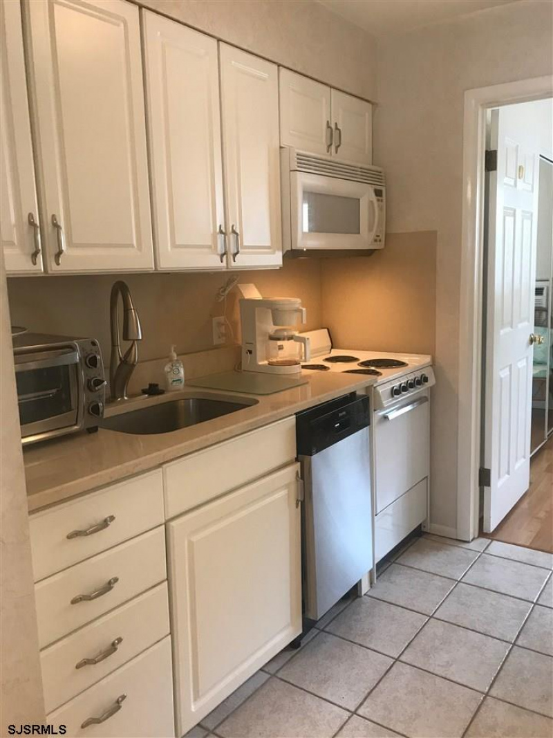 3400 Central, Ocean City, New Jersey 08226, 1 Bedroom Bedrooms, 3 Rooms Rooms,1 BathroomBathrooms,Condominium,For Sale,Central,541133