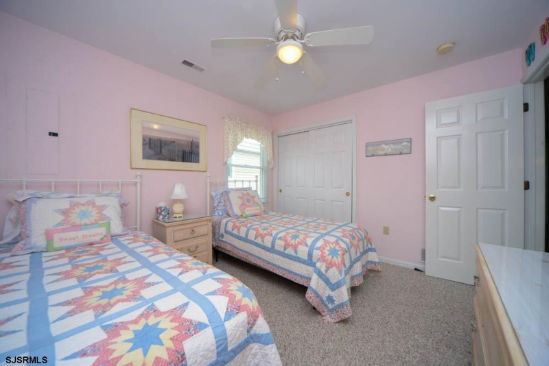 4247 Asbury, Ocean City, New Jersey 08226, 4 Bedrooms Bedrooms, 9 Rooms Rooms,2 BathroomsBathrooms,Condominium,For Sale,Asbury,541581