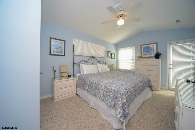 4247 Asbury, Ocean City, New Jersey 08226, 4 Bedrooms Bedrooms, 9 Rooms Rooms,2 BathroomsBathrooms,Condominium,For Sale,Asbury,541581