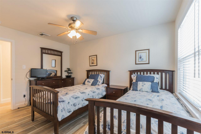 4519 Central, Ocean City, New Jersey 08226, 4 Bedrooms Bedrooms, 7 Rooms Rooms,2 BathroomsBathrooms,Condominium,For Sale,Central,541720