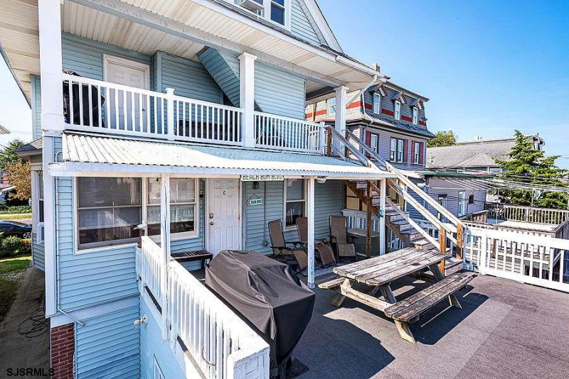 617 Wesley, Ocean City, New Jersey 08226, 4 Bedrooms Bedrooms, 8 Rooms Rooms,2 BathroomsBathrooms,Condominium,For Sale,Wesley,541783