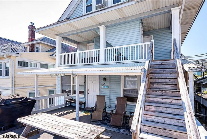 617 Wesley, Ocean City, New Jersey 08226, 4 Bedrooms Bedrooms, 8 Rooms Rooms,2 BathroomsBathrooms,Condominium,For Sale,Wesley,541783