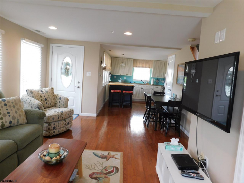 1500 West, Ocean City, New Jersey 08226, 3 Bedrooms Bedrooms, 7 Rooms Rooms,1 BathroomBathrooms,Residential,For Sale,West,541947