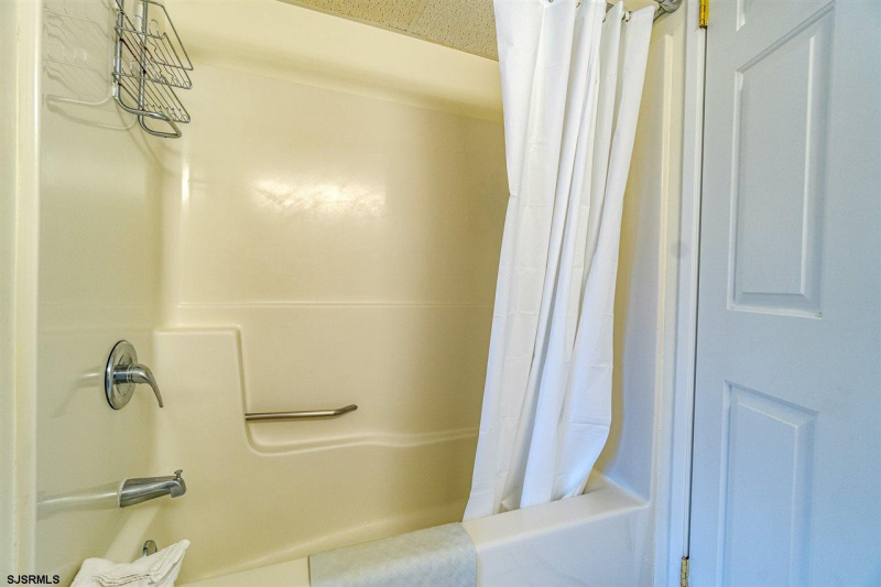 812-20 Ocean, Ocean City, New Jersey 08226, 1 Bedroom Bedrooms, 3 Rooms Rooms,1 BathroomBathrooms,Condominium,For Sale,Ocean,542105