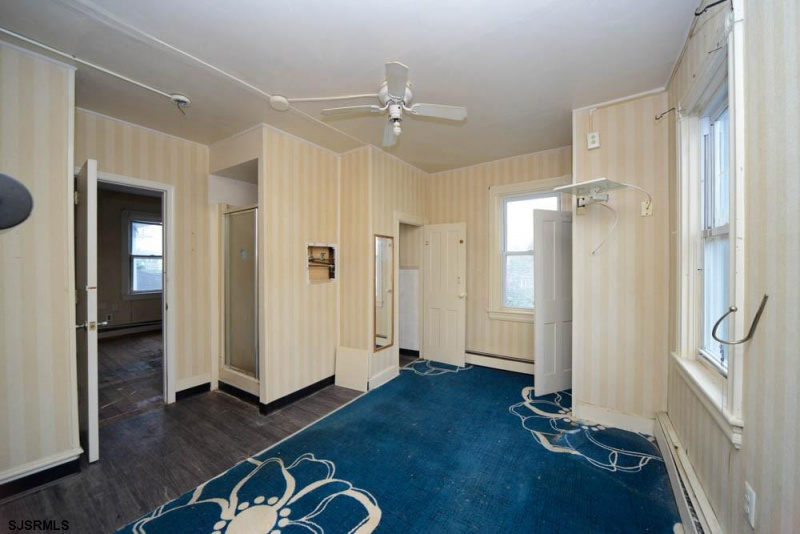 615 Wesley, Ocean City, New Jersey 08226, 5 Bedrooms Bedrooms, 12 Rooms Rooms,4 BathroomsBathrooms,Residential,For Sale,Wesley,542165