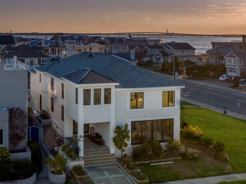 104 14, Longport, New Jersey 08403, 5 Bedrooms Bedrooms, 11 Rooms Rooms,5 BathroomsBathrooms,Residential,For Sale,14,542223