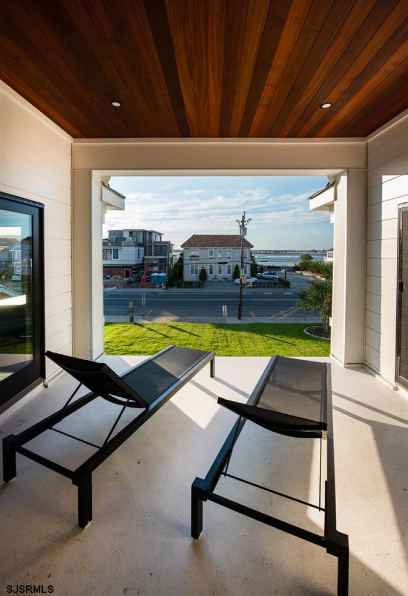 104 14, Longport, New Jersey 08403, 5 Bedrooms Bedrooms, 11 Rooms Rooms,5 BathroomsBathrooms,Residential,For Sale,14,542223