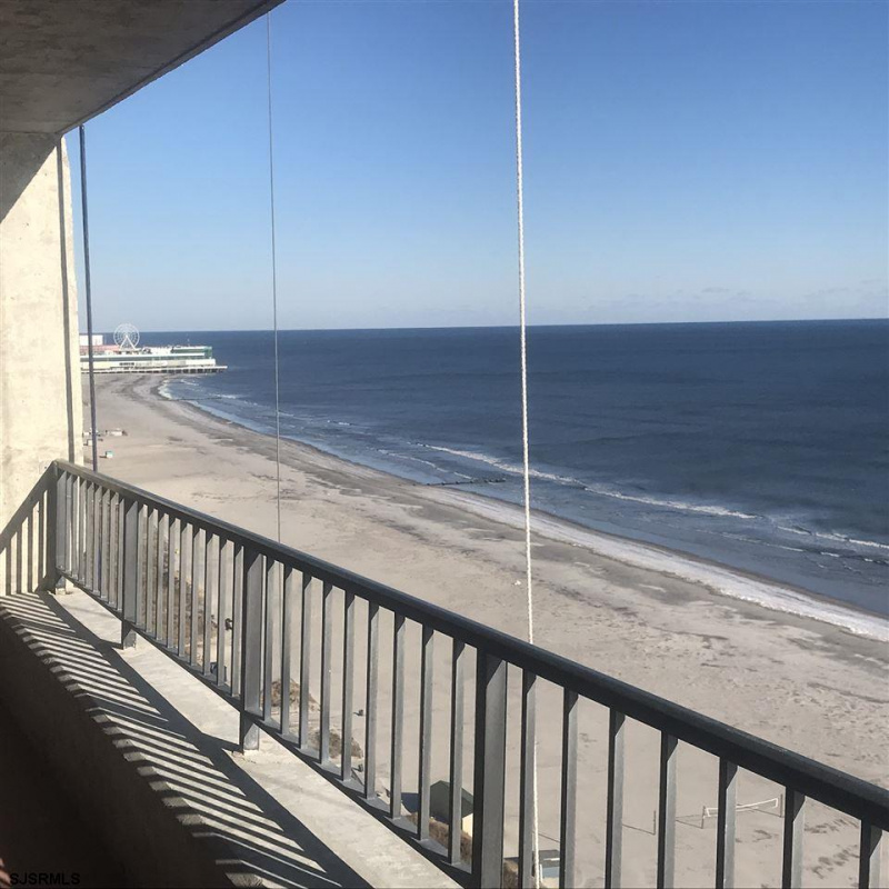 3851 Boardwalk, New Jersey 08401, 2 Bedrooms Bedrooms, 5 Rooms Rooms,2 BathroomsBathrooms,Rental non-commercial,For Sale,Boardwalk,542320