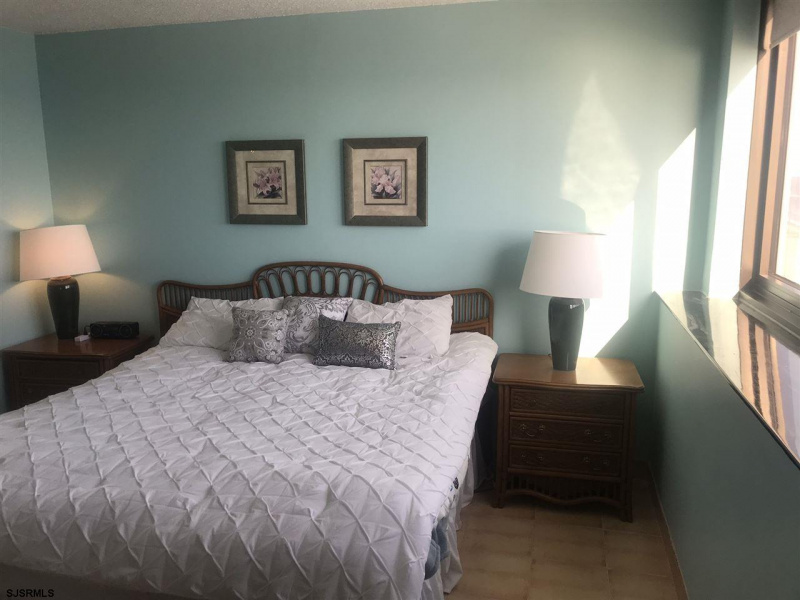 3851 Boardwalk, New Jersey 08401, 2 Bedrooms Bedrooms, 5 Rooms Rooms,2 BathroomsBathrooms,Rental non-commercial,For Sale,Boardwalk,542320