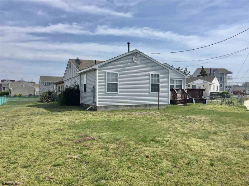 201 Beach, Brigantine, New Jersey 08203, 4 Bedrooms Bedrooms, 6 Rooms Rooms,2 BathroomsBathrooms,Residential,For Sale,Beach,542308