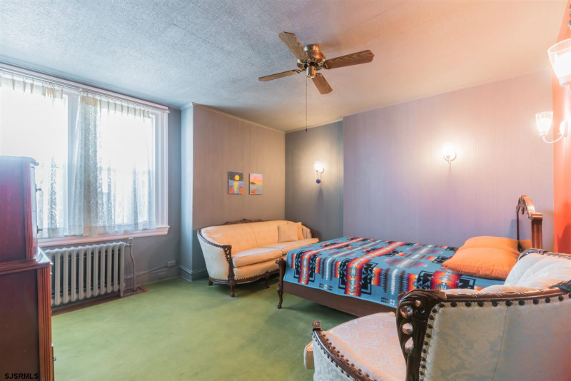 300 Ocean Avenue, Ocean City, New Jersey 08226, 2 Bedrooms Bedrooms, 5 Rooms Rooms,1 BathroomBathrooms,Condominium,For Sale,Ocean Avenue,542346