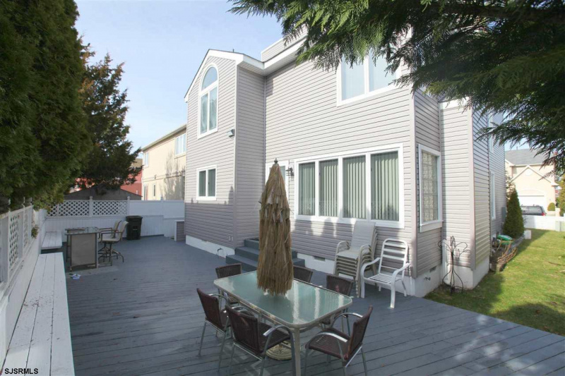 4 Seaside, Margate, New Jersey 08402, 4 Bedrooms Bedrooms, 10 Rooms Rooms,4 BathroomsBathrooms,Residential,For Sale,Seaside,542369