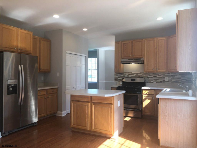 1104 Mill Rd, Northfield, New Jersey 08225, 4 Bedrooms Bedrooms, 10 Rooms Rooms,2 BathroomsBathrooms,Residential,For Sale,Mill Rd,542402