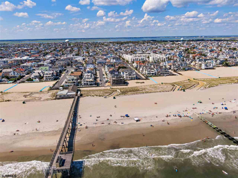 111 Essex, Margate, New Jersey 08402, 5 Bedrooms Bedrooms, 10 Rooms Rooms,4 BathroomsBathrooms,Residential,For Sale,Essex,542444