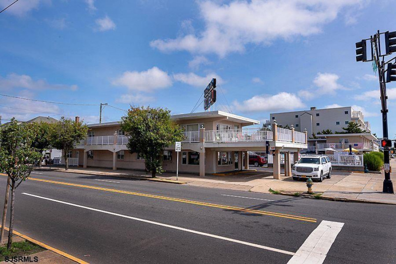 840 Ocean, Ocean City, New Jersey 08226, 2 Rooms Rooms,1 BathroomBathrooms,Condominium,For Sale,Ocean,542591