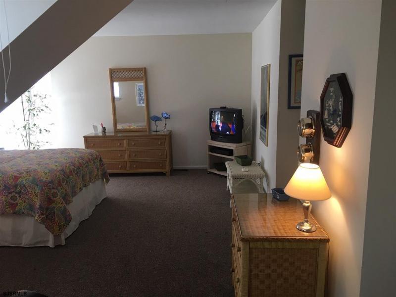 800 9th, Ocean City, New Jersey 08226, 3 Bedrooms Bedrooms, 11 Rooms Rooms,3 BathroomsBathrooms,Condominium,For Sale,9th,542612