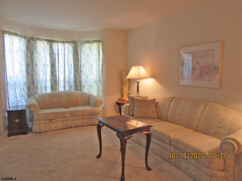 422 Shires, Egg Harbor Township, New Jersey 08234, 3 Bedrooms Bedrooms, 7 Rooms Rooms,2 BathroomsBathrooms,Residential,For Sale,Shires,542632