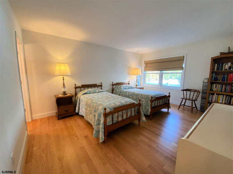 425 Rumson Ave #A, Margate, New Jersey 08402, 4 Bedrooms Bedrooms, 10 Rooms Rooms,3 BathroomsBathrooms,Residential,For Sale,Rumson Ave #A,542650