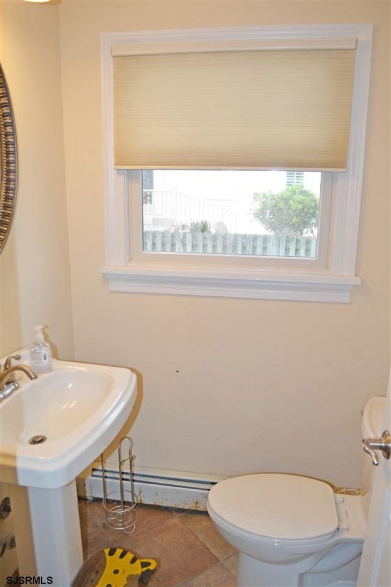 408 Huntington, Margate, New Jersey 08402, 3 Bedrooms Bedrooms, 10 Rooms Rooms,2 BathroomsBathrooms,Residential,For Sale,Huntington,542680