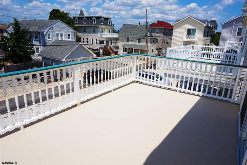 612 Ocean, Ocean City, New Jersey 08226, 3 Bedrooms Bedrooms, 7 Rooms Rooms,2 BathroomsBathrooms,Condominium,For Sale,Ocean,542679