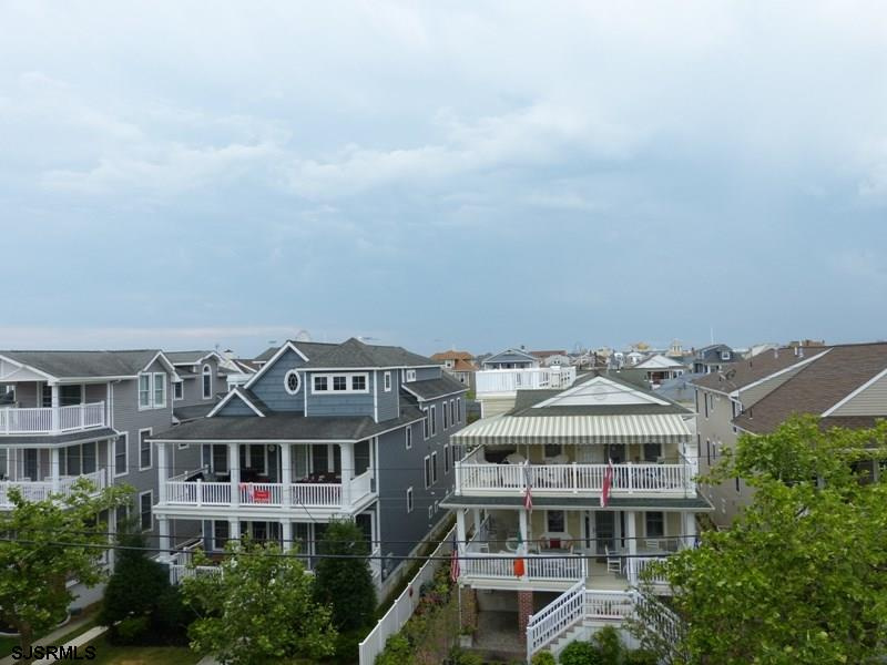 809 3rd, Ocean City, New Jersey 08226, 4 Bedrooms Bedrooms, 10 Rooms Rooms,3 BathroomsBathrooms,Condominium,For Sale,3rd,542681