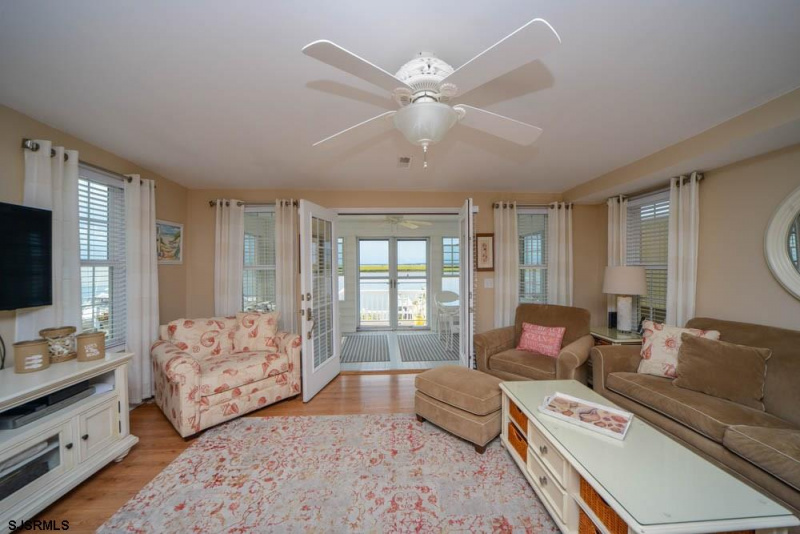 1212 Pleasure Ave, Ocean City, New Jersey 08226, 5 Bedrooms Bedrooms, 10 Rooms Rooms,2 BathroomsBathrooms,Residential,For Sale,Pleasure Ave,541467