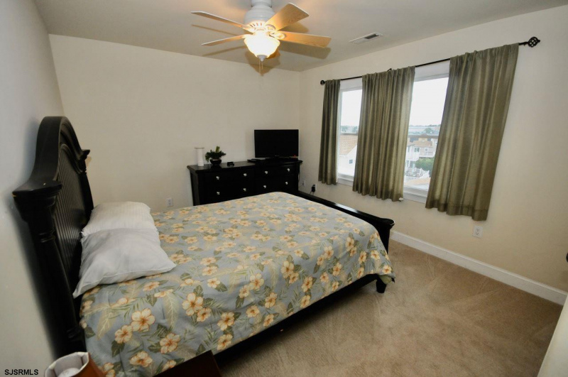 305 Beach, Brigantine, New Jersey 08203, 5 Bedrooms Bedrooms, 11 Rooms Rooms,3 BathroomsBathrooms,Residential,For Sale,Beach,542825