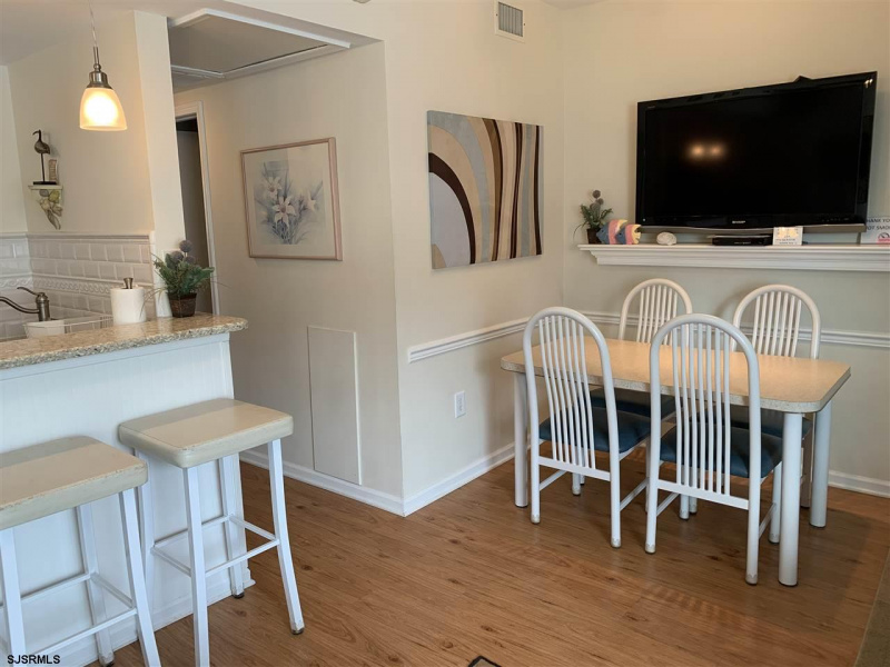 1670 Boardwalk, Ocean City, New Jersey 08226-3035, 2 Bedrooms Bedrooms, 5 Rooms Rooms,1 BathroomBathrooms,Condominium,For Sale,Boardwalk,542812