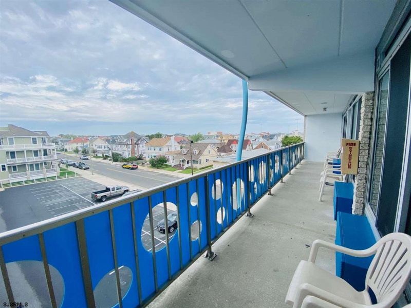 870 7th St, Ocean City, New Jersey 08226, 2 Rooms Rooms,1 BathroomBathrooms,Condominium,For Sale,7th St,542843