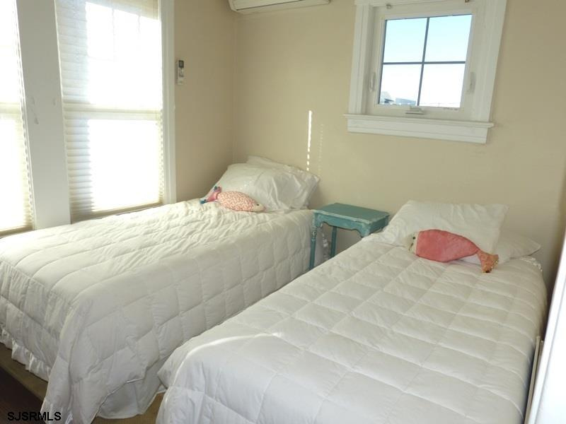 1116 Bay, Ocean City, New Jersey 08226, 5 Bedrooms Bedrooms, 10 Rooms Rooms,2 BathroomsBathrooms,Residential,For Sale,Bay,542876