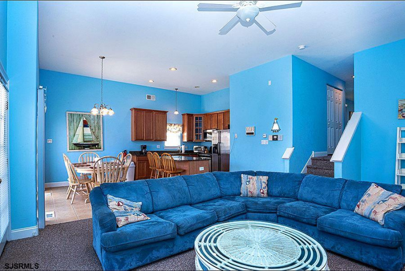 832 6th, Ocean City, New Jersey 08226, 4 Bedrooms Bedrooms, 8 Rooms Rooms,2 BathroomsBathrooms,Condominium,For Sale,6th,542903