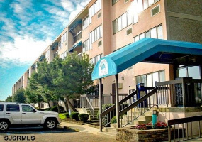 4500 Brigantine Ave, New Jersey 08203, 2 Bedrooms Bedrooms, 5 Rooms Rooms,2 BathroomsBathrooms,Rental non-commercial,For Sale,Brigantine Ave,542899