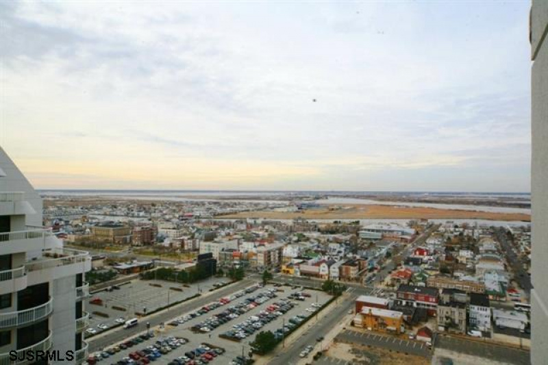 3101 Boardwalk, New Jersey 08401, 1 Bedroom Bedrooms, 5 Rooms Rooms,2 BathroomsBathrooms,Rental non-commercial,For Sale,Boardwalk,542909