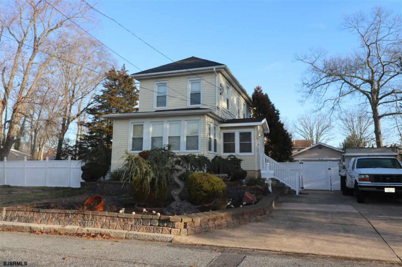 413 Oakcrest, Northfield, New Jersey 08225, 3 Bedrooms Bedrooms, 8 Rooms Rooms,2 BathroomsBathrooms,Residential,For Sale,Oakcrest,543026