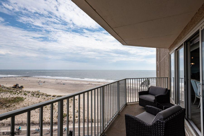 921 Park, Ocean City, New Jersey 08226, 2 Bedrooms Bedrooms, 7 Rooms Rooms,2 BathroomsBathrooms,Condominium,For Sale,Park,542919