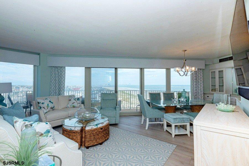 921 Park, Ocean City, New Jersey 08226, 2 Bedrooms Bedrooms, 7 Rooms Rooms,2 BathroomsBathrooms,Condominium,For Sale,Park,542919