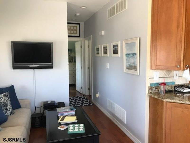 140 4th, Brigantine, New Jersey 08203, 2 Bedrooms Bedrooms, 4 Rooms Rooms,1 BathroomBathrooms,Condominium,For Sale,4th,543062