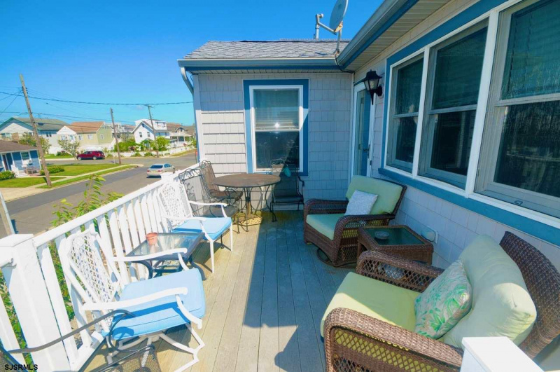 211 4th Street South, Brigantine, New Jersey 08203, 2 Bedrooms Bedrooms, 5 Rooms Rooms,1 BathroomBathrooms,Condominium,For Sale,4th Street South,538416