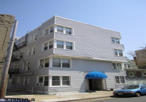 11 Nashville Avenue, Ventnor, New Jersey 08406, 1 Bedroom Bedrooms, 1 Room Rooms,1 BathroomBathrooms,Condominium,For Sale,Nashville Avenue,543116