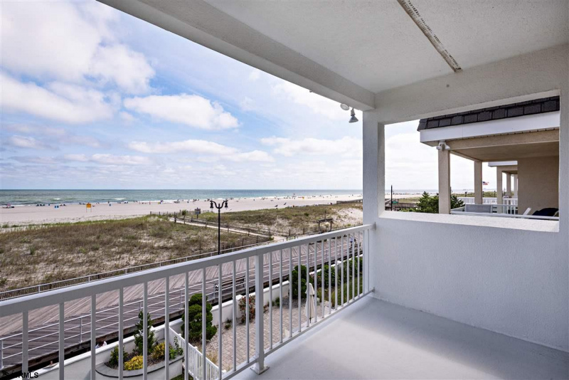 4501 Boardwalk, Atlantic City, New Jersey 08401, 3 Bedrooms Bedrooms, 8 Rooms Rooms,3 BathroomsBathrooms,Condominium,For Sale,Boardwalk,543137