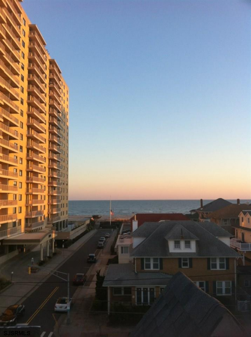 5003 Atlantic Ave, Ventnor, New Jersey 08406, 3 Bedrooms Bedrooms, 5 Rooms Rooms,1 BathroomBathrooms,Condominium,For Sale,Atlantic Ave,543169