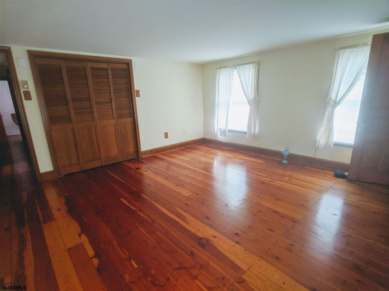 104/105 Thompson Lane, Egg Harbor Township, New Jersey 08234, 3 Bedrooms Bedrooms, 7 Rooms Rooms,2 BathroomsBathrooms,Residential,For Sale,Thompson Lane,543223