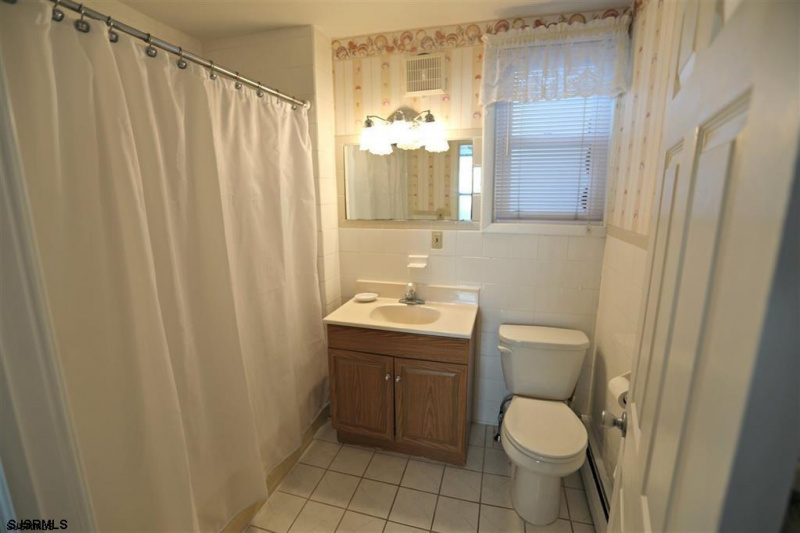 9304 Monmouth, New Jersey 08402, 3 Bedrooms Bedrooms, 6 Rooms Rooms,1 BathroomBathrooms,Rental non-commercial,For Sale,Monmouth,543253