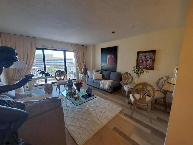 3101 Boardwalk, Atlantic City, New Jersey 08401, 1 Bedroom Bedrooms, 5 Rooms Rooms,1 BathroomBathrooms,Condominium,For Sale,Boardwalk,543247