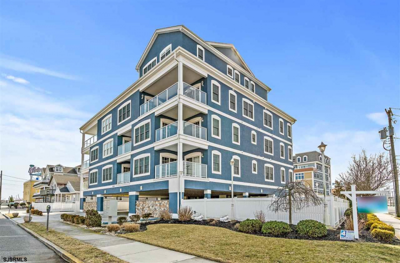 400 Miami, Wildwood Crest, New Jersey 08260, 4 Bedrooms Bedrooms, 12 Rooms Rooms,4 BathroomsBathrooms,Condominium,For Sale,Miami,543251