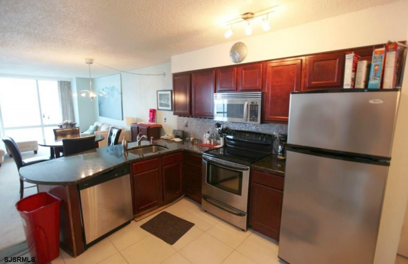 1515 Boardwalk, Atlantic City, New Jersey 08401, 2 Bedrooms Bedrooms, 5 Rooms Rooms,2 BathroomsBathrooms,Condominium,For Sale,Boardwalk,537347