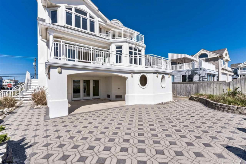 4723 Central, Ocean City, New Jersey 08226-3101, 6 Bedrooms Bedrooms, 10 Rooms Rooms,5 BathroomsBathrooms,Residential,For Sale,Central,543434