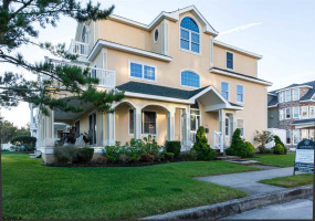 114 Surrey, Ventnor, New Jersey 08406, 6 Bedrooms Bedrooms, 12 Rooms Rooms,6 BathroomsBathrooms,Residential,For Sale,Surrey,543709