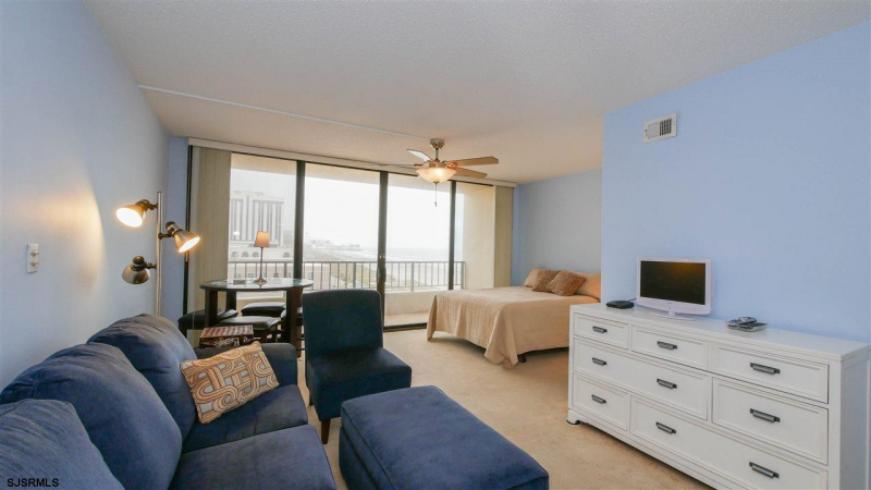 3851 Boardwalk, Atlantic City, New Jersey 08401, 1 Room Rooms,1 BathroomBathrooms,Condominium,For Sale,Boardwalk,543723